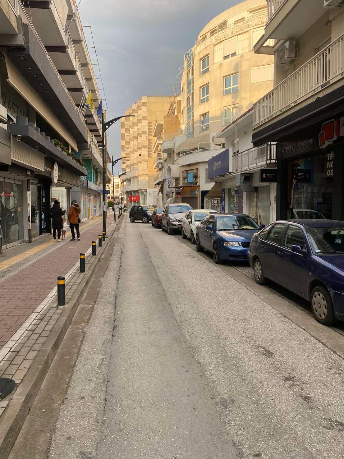 Parasiou Studios 103 Διαμερίσματα Στο Κέντρο Της Πόλης コモティニ エクステリア 写真